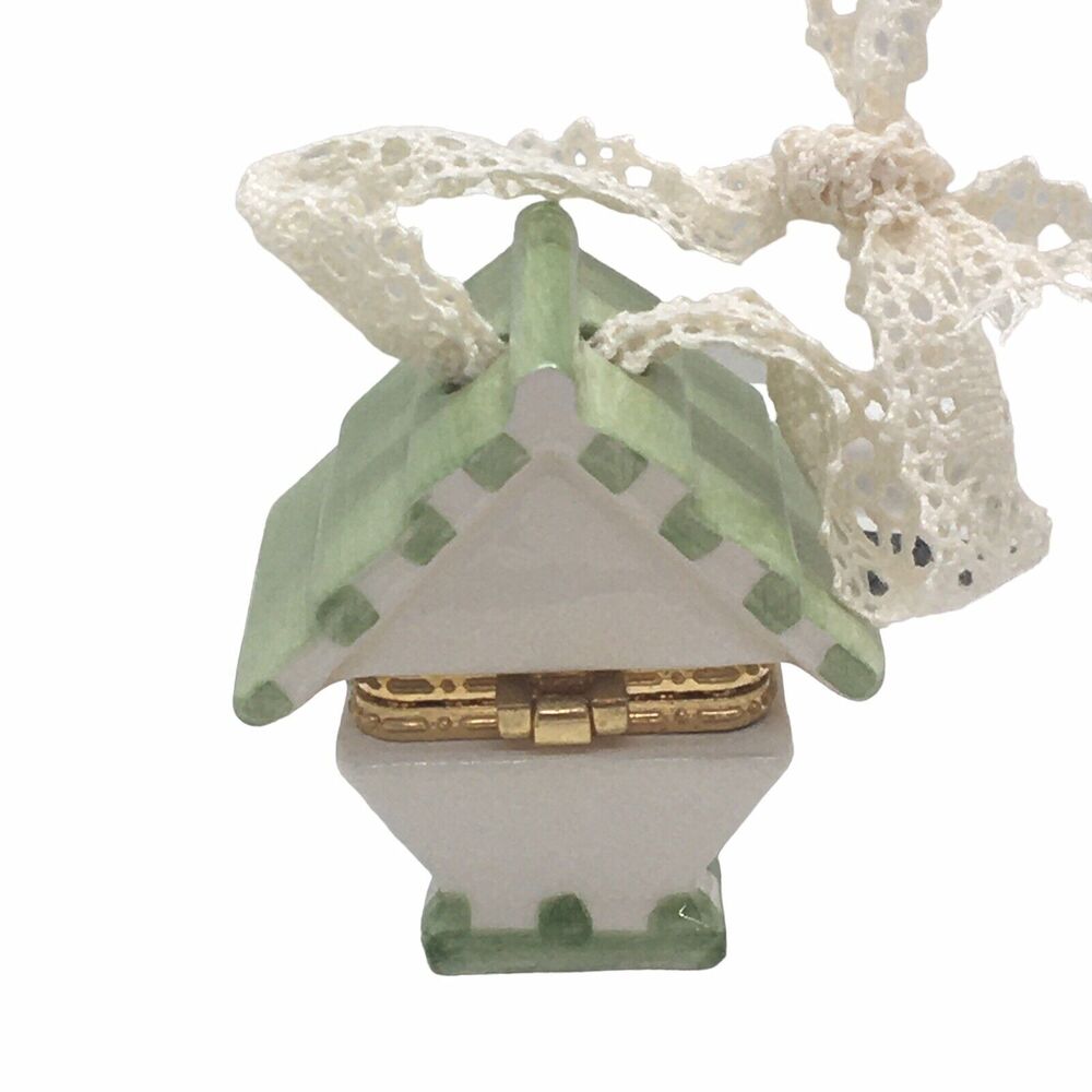 Vintage Birdhouse Hinged Jewelry/Trinket/Gift‎ Box Ornament Butterfly Cottage - Picture 6 of 12
